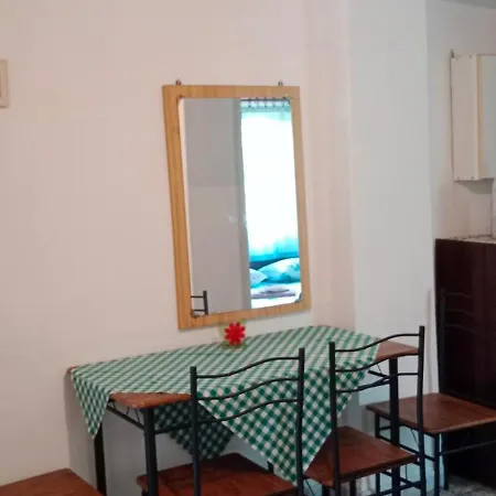 Apartment Socrates